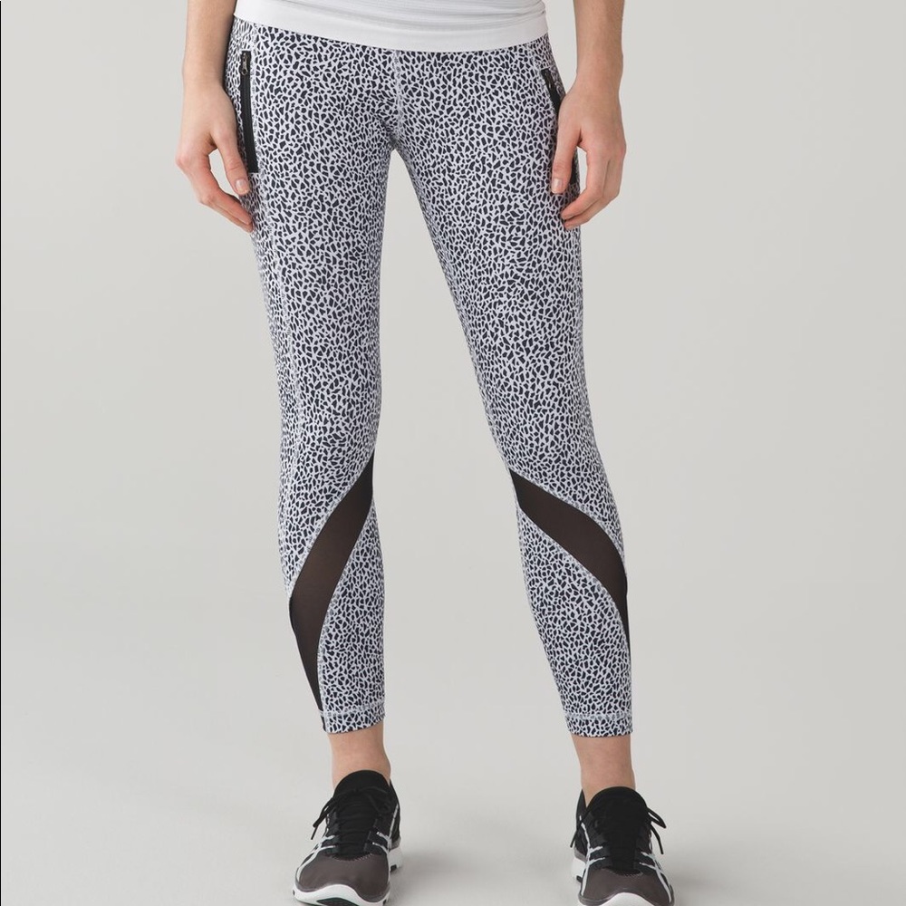 Lululemon Inspire Tight II